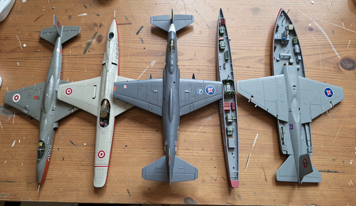 Light, and what it does over years : How to display a model aircraft collection